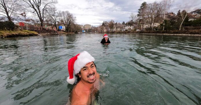 Weihnachtsstimmung in der eiskalten Limmat