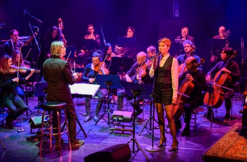 Eine Probe im Theater Rigiblick zur Hommage an Ennio Morricone mit Sängerin Anna Gschwend