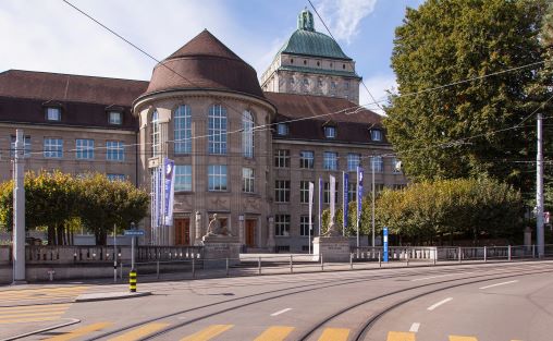 Die Uni Zürich mit der ETH im Hintergrund.